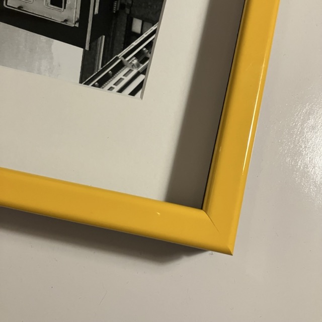 Blank gul træramme